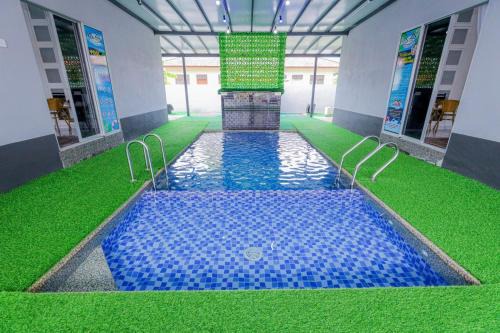 Kampung Sura Masjid House | AL HAA SYA Homestay With Pool