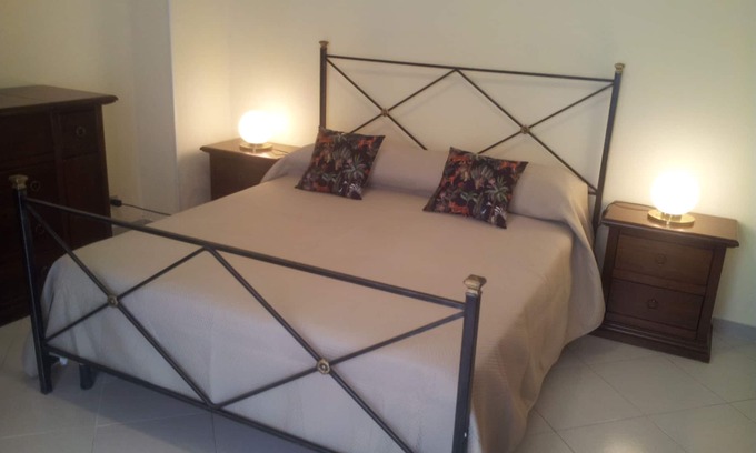 Borgo-Sanzio Apartment | AL NARCISO HOUSE by Franco and Lia