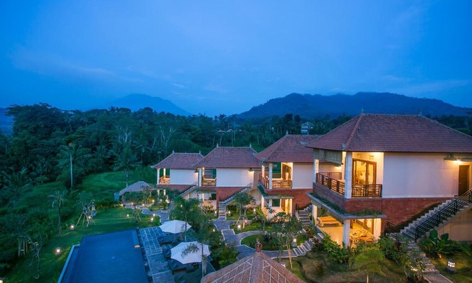Sidemen House | Alamdhari Resort and Spa