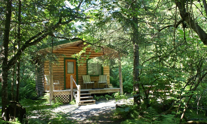 Bear Creek Cabin | Alaska Creekside Cabins