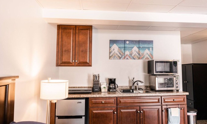 Delta Junction Hotel | Alaska Frontier Inn