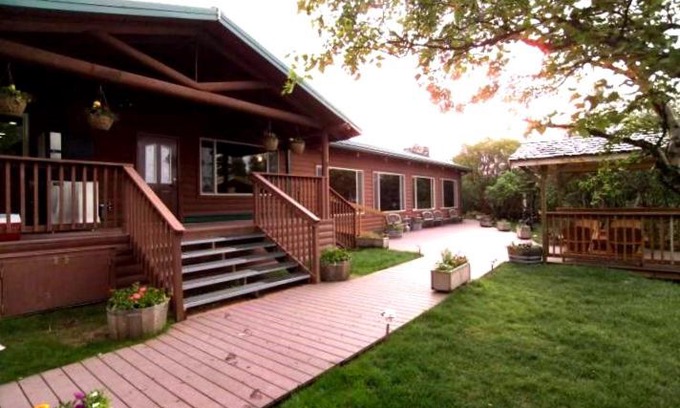 King Salmon Cabin | Alaska King Salmon Lodge