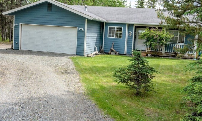 Sterling House | Alaskan Cozy Home for the Whole Family and Friends