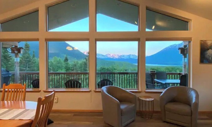 Cooper Landing Cabin | AlaskanTreasure-Amazing Mountain and Lake Views