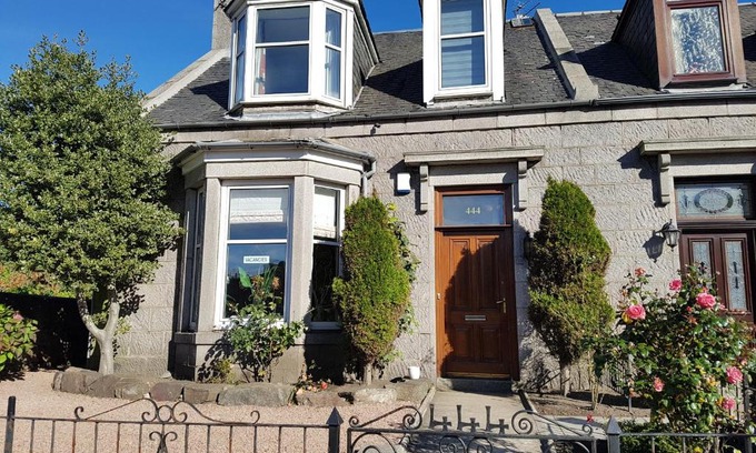 Central Aberdeen House | Alba Guest House