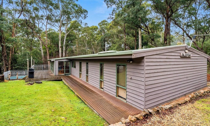 Sawmill Settlement Cabin | Albaski Lodge – Room 4