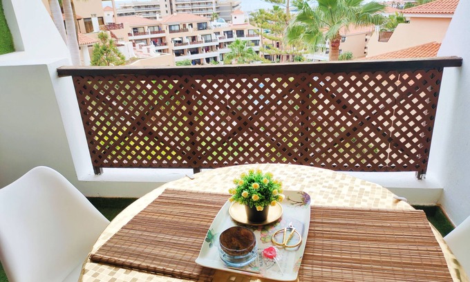 San Miguel de Abona Apartment | Albatros Park, Amarilla Golf, heated pool