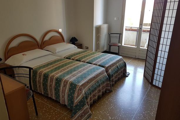 Sasso Marconi Hotel | Albergo Triana e Tyche