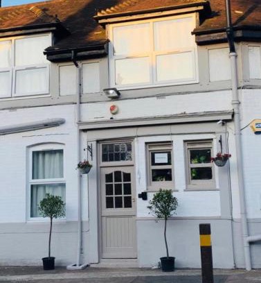 Norbiton House | Albert Guest House