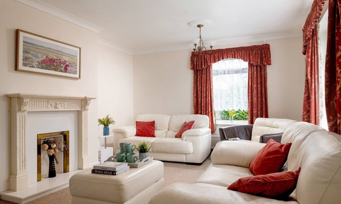 St George Cottage | Alberts Retreat - Three Bedroom Cottage, Sleeps 6