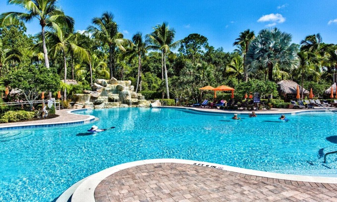 Ole Condo | Albion Vacation Rental at Lely Resort. Charming 3-BR, 2.5-Bathroom Townhome with Coastal Décor. Acces to Pool and Gym. Close to Naples & Marco Island Beaches!