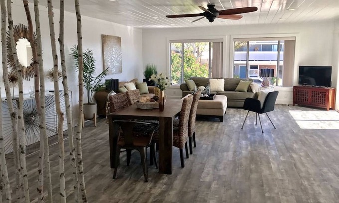 Lantern District Apartment | Alcazar Up · Beautiful ocean view luxury home