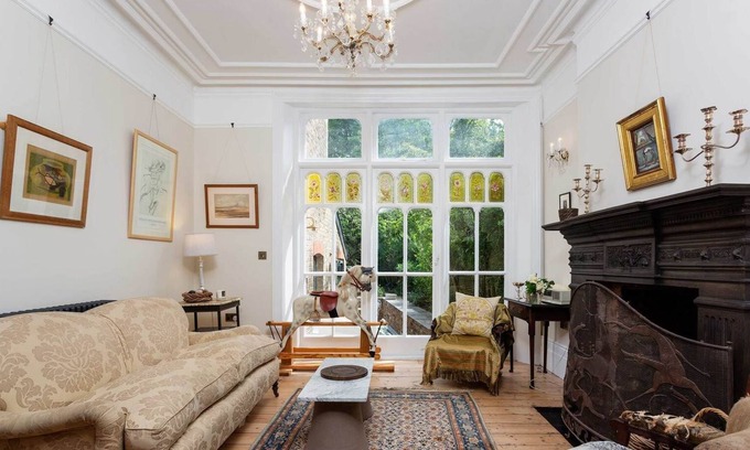 Stroud Green House | Alchemist's Lodgings, by Veeve