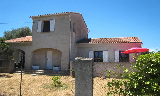 Aleria House | ALERIA, 115m2 house - sleeps 7 max - 4 bedrooms - sea 5mn by car (4km)