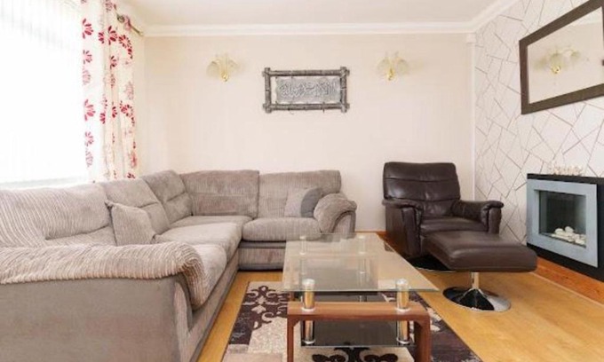 Harehills Apartment | Alexander House Apartments