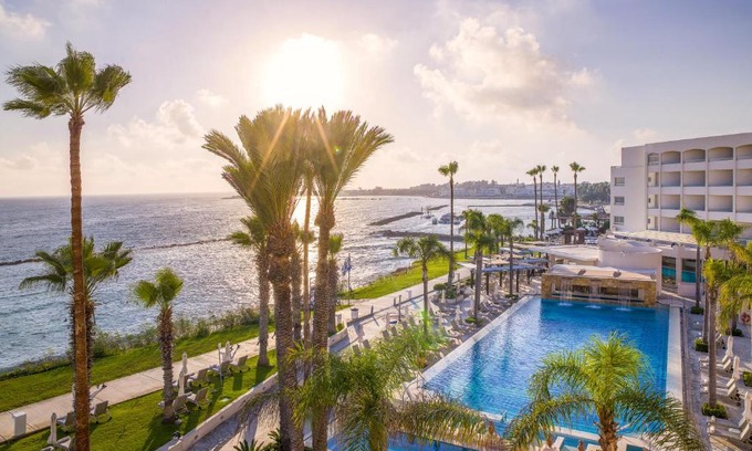 Paphos Hotel | Alexander The Great Beach Hotel