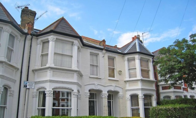 Twickenham Riverside House | Alexandra Place by Interhome