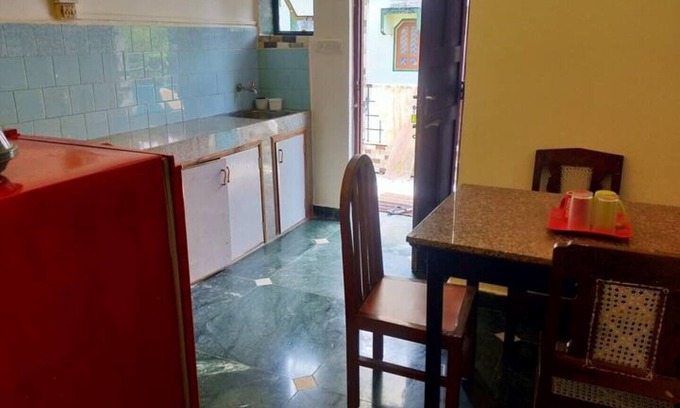 Candolim Hotel | Alexmarie Holiday Home nr Candolim Beach