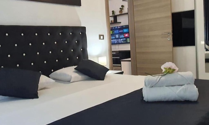 Mamaia-Sat Apartment | Alezzy Reasort Luxury Apartment 81 prima Linie la mare