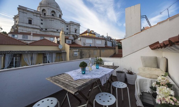 Alfama Apartment | Alfama - 2 Level Apartment With A Stunning View