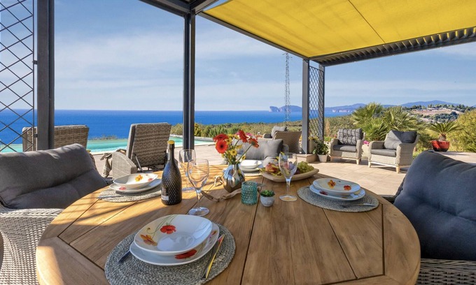 Alghero Villa | Alghero Spectacular sea view, for exclusive use, villa with private pool