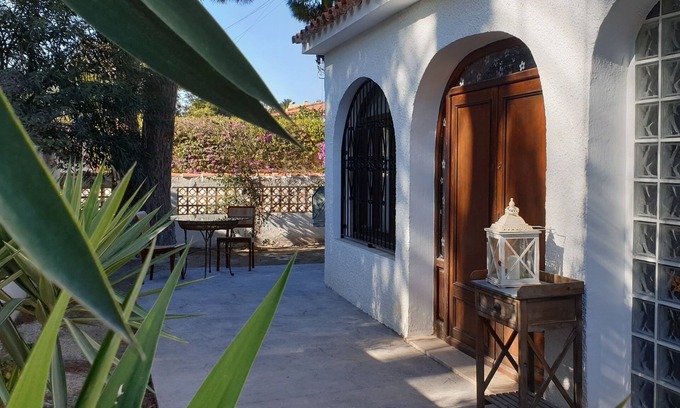 Coveta Fuma Ski Chalet | Alicante Sunbeach House