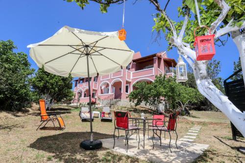 Chlomatiana House | Alice's & Teo's Houses