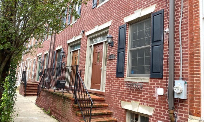 West Poplar Apartment | Alina & Fanny - Philadelphia 1212 Mt Vernon St