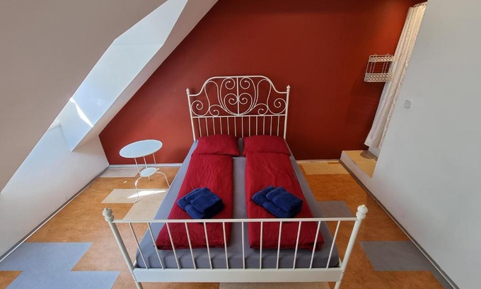 Ottakring Apartment | Alina's