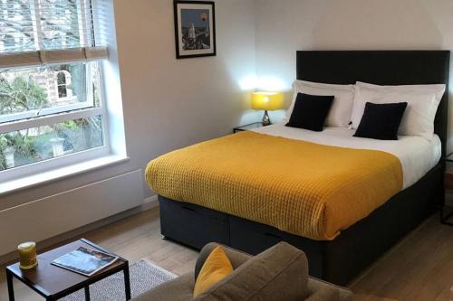 Bristol Apartment | Alison15 - Superior Clifton Studio Apartment