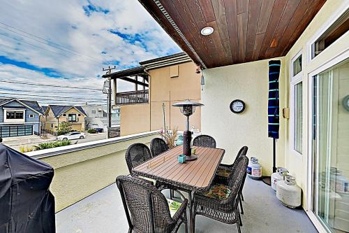 Alki House | Alki Adventures