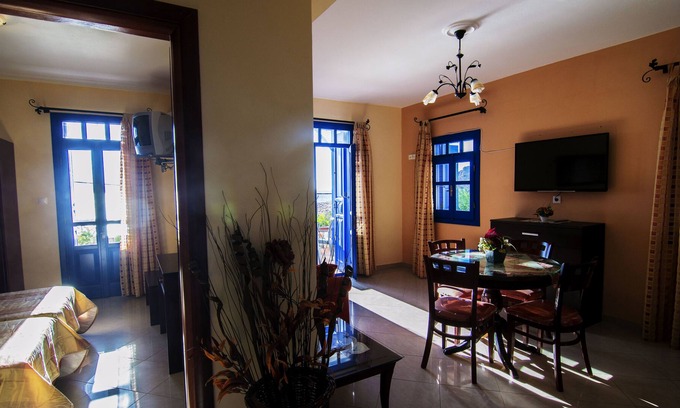 Finiki Apartment | Alkioni Hotel