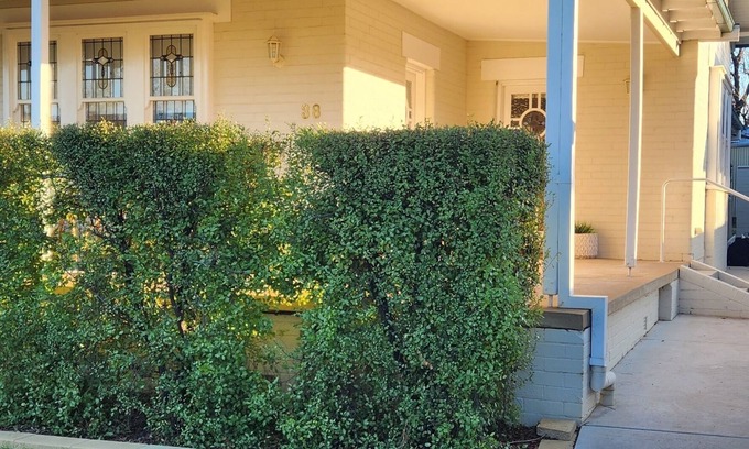 Parkes House | Alkira Lodge on Orange is the best in Parkes