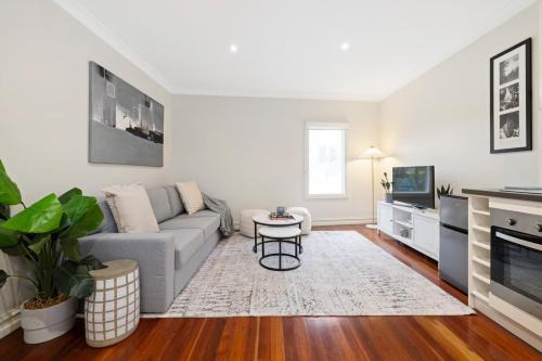 North Manly Apartment | All about location!
