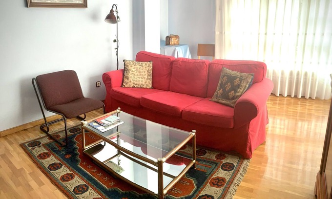 Distrito Llano Apartment | All exterior apartment, with parking and wifi