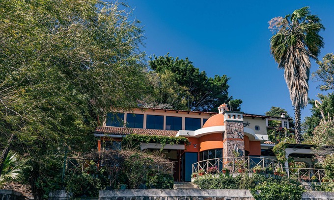 San Pedro La Laguna Villa | All Inclusive Lake Atitlán Villa - Private Tours, Chef & Concierge