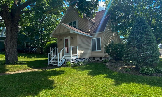 Rothschild House | ALL OCCASION Central WI Home