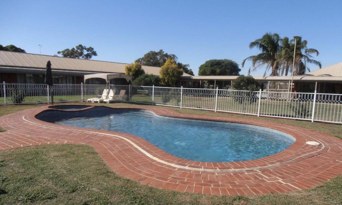 Echuca Hotel | All Rivers Accommodation