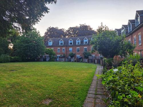Westbury House | All Saints Crescent