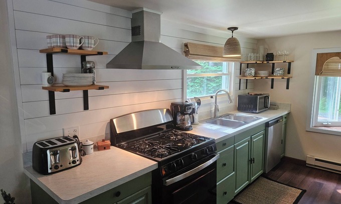 North Creek House | All season Adirondack retreat near Gore Mountain