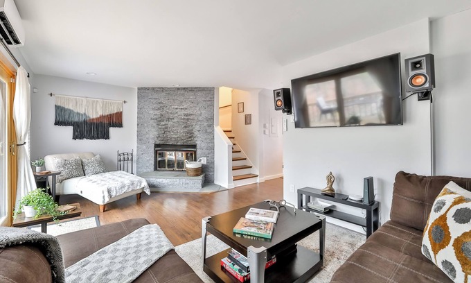 Windham Condo | All-Season Condo - Ski Windham l Hunter l Pool l Hike l Fish