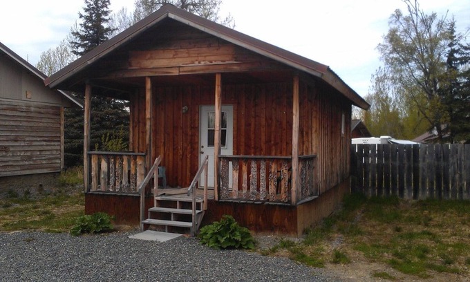 Ninilchik Cabin | All Seasons Campground & Cabins