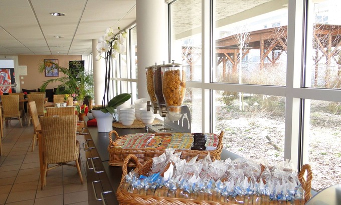 Merignac House | All Suites Appart Hôtel | Bordeaux - Mérignac Aéroport