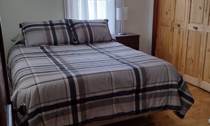 Winslow Apartment | All The Comforts of Home