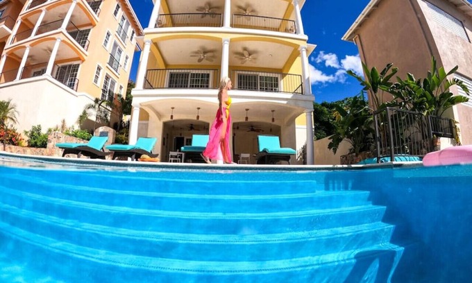 Estate Enighed Hotel | Allamanda 1 - 1 bedroom suite at Seagrape Vista