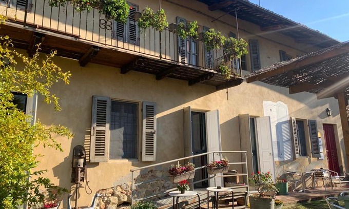 Cerreto d'Asti Bed & Breakfast | ALLASILO