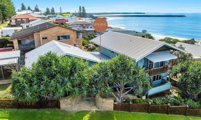 Yamba House | Allawah Cottage - Most Popular Beach House