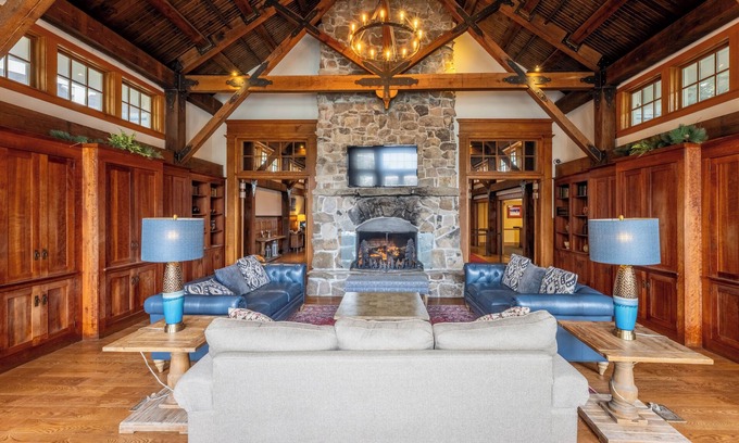 Snowshoe Hotel | Allegheny Springs