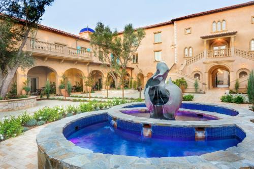 Paso Robles Hotel | Allegretto Vineyard Resort Paso Robles