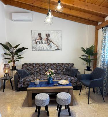 Petaloudes House | Alleyhouse 83